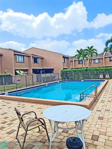 $235,000 | 139 Sparrow Drive, Unit 4B, Royal Palm Beach, FL 33411