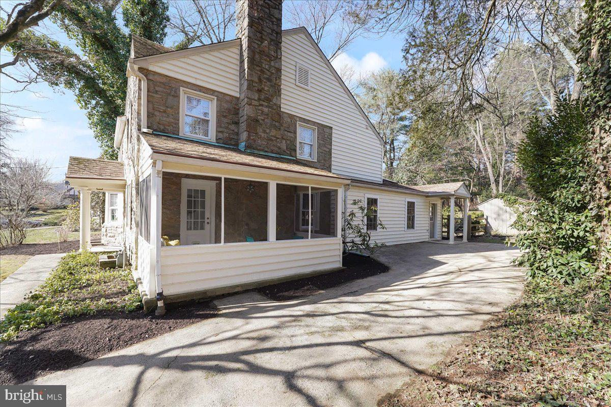 727 Pine Ridge Road Media, PA 19063 - Photo 2 of 37