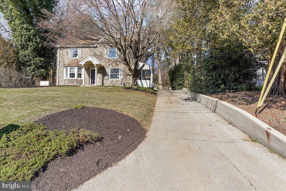 727 Pine Ridge Road Media, PA 19063 - Photo 3 of 37