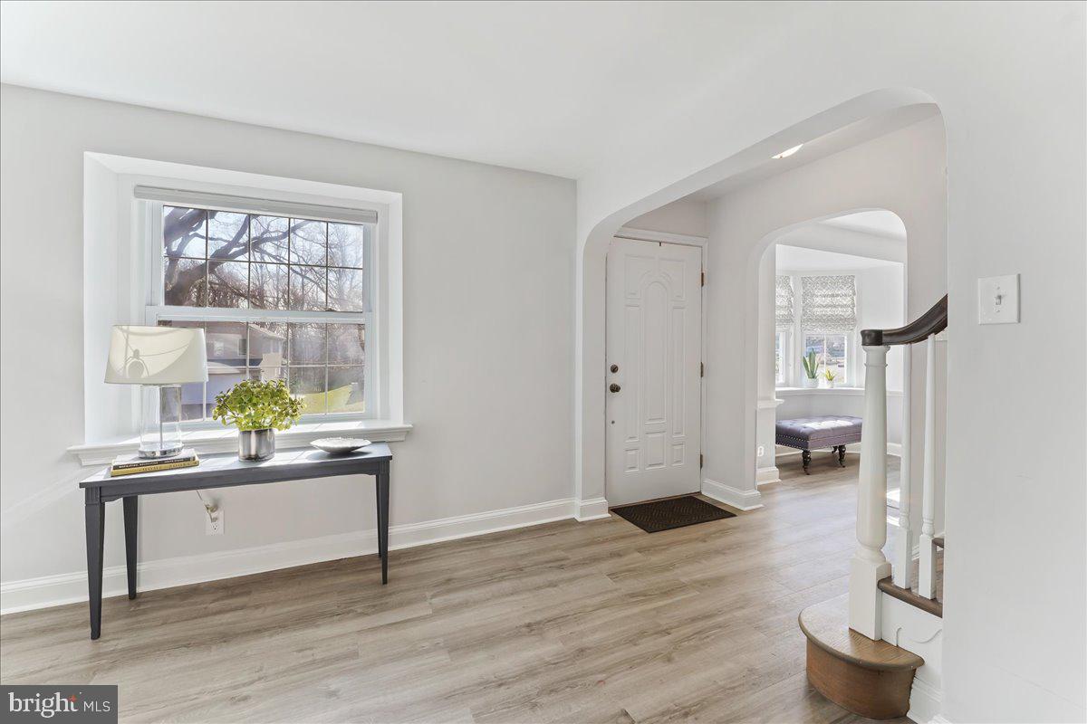 727 Pine Ridge Road Media, PA 19063 - Photo 4 of 37