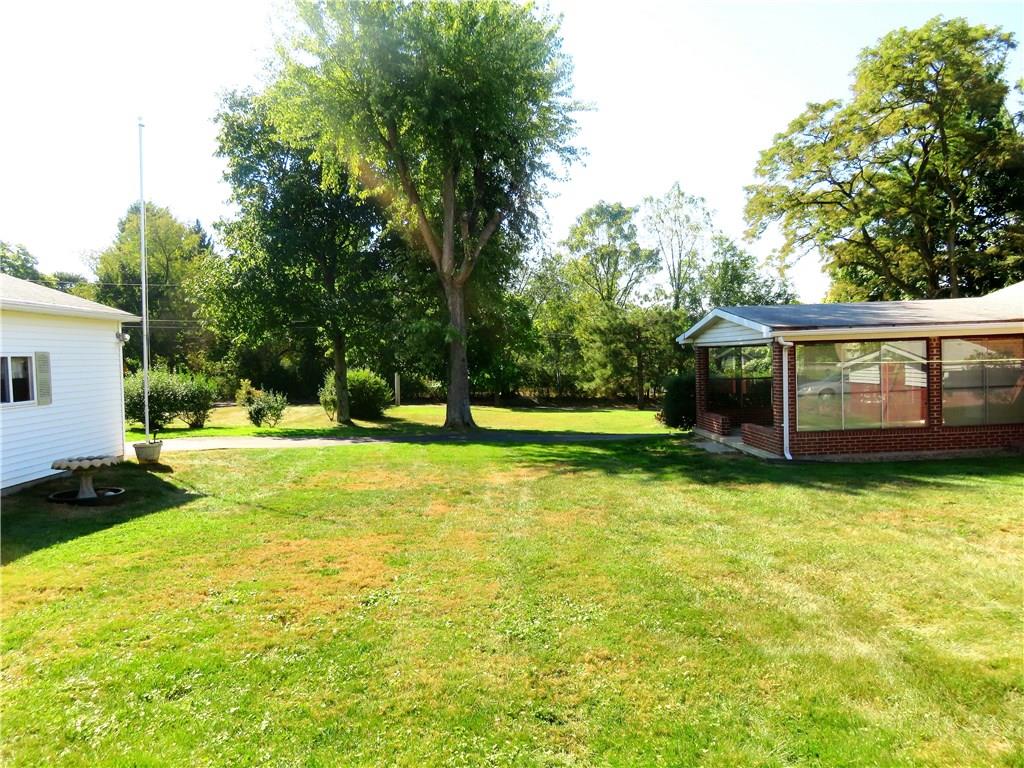 1076 Silver Lane McKees Rocks, PA 15136 - Photo 15 of 21 view/portion of flat back yard