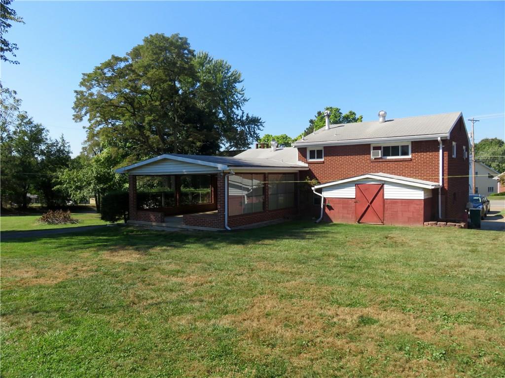 1076 Silver Lane McKees Rocks, PA 15136 - Photo 16 of 21
