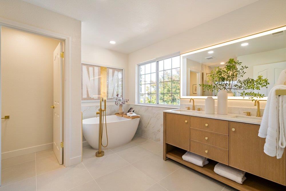 10496 South Stelling Road Cupertino, CA 95014 - Photo 5 of 6