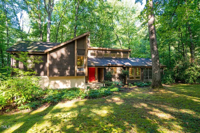 $725,000 | 101 Ironwood Place, Chapel Hill, NC 27514