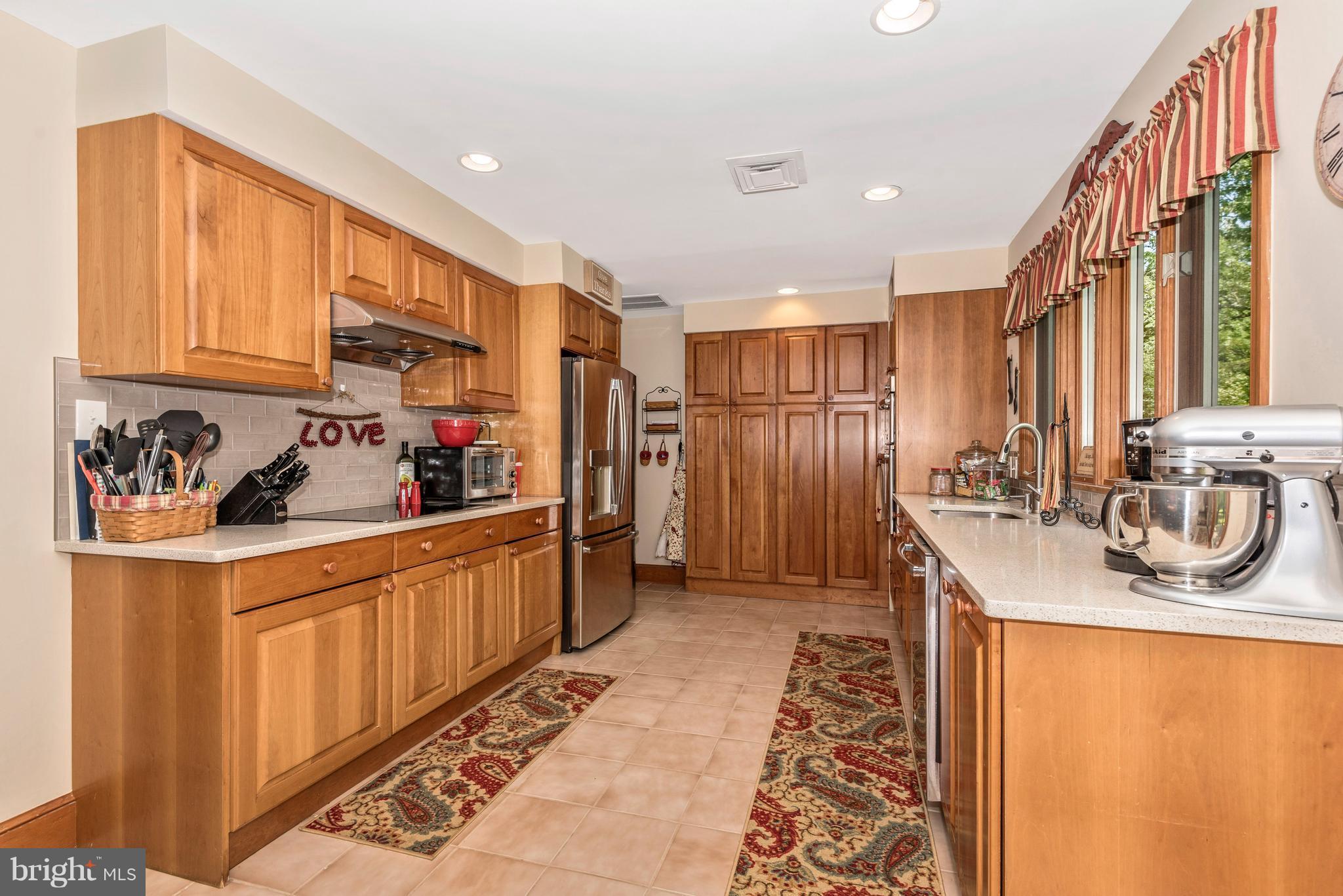 707 Orchard Way Silver Spring, MD 20904 - Photo 3 of 30 Kitchen