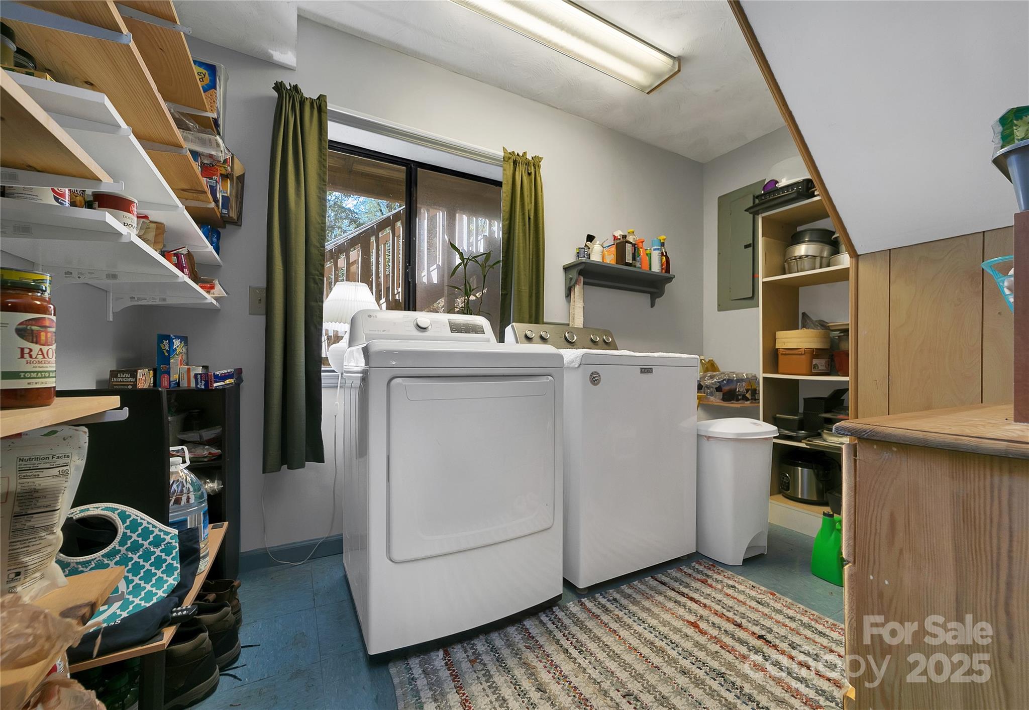177 Walelu Court Brevard, NC 28712 - Photo 18 of 26 a utility room with dryer and washer