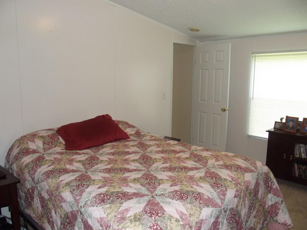 324 Creek Road Spring City, TN 37381 - Photo 13 of 36 master bedroom 2