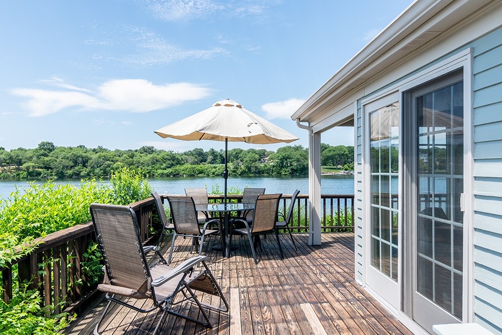 65 Sheldon Point Road South Kingstown, RI 02879 - Photo 12 of 32