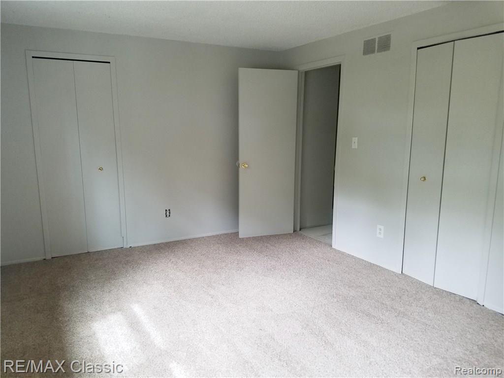 42408 Barchester Road Canton, MI 48187 - Photo 23 of 31 master bedroom