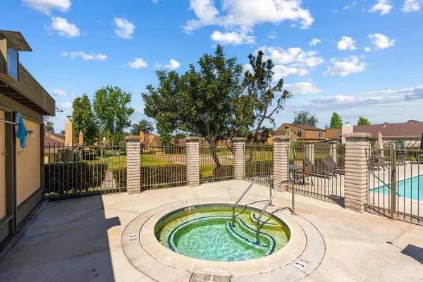 $3,400 | 10575 Caminito Glenellen, San Diego, CA 92126