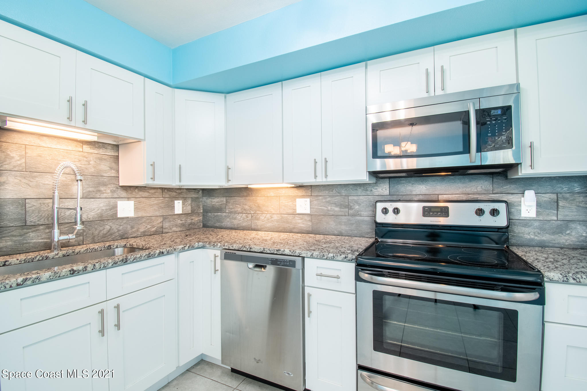 156 St George Road West Melbourne, FL 32904 - Photo 5 of 20 DSC_3466-HDR