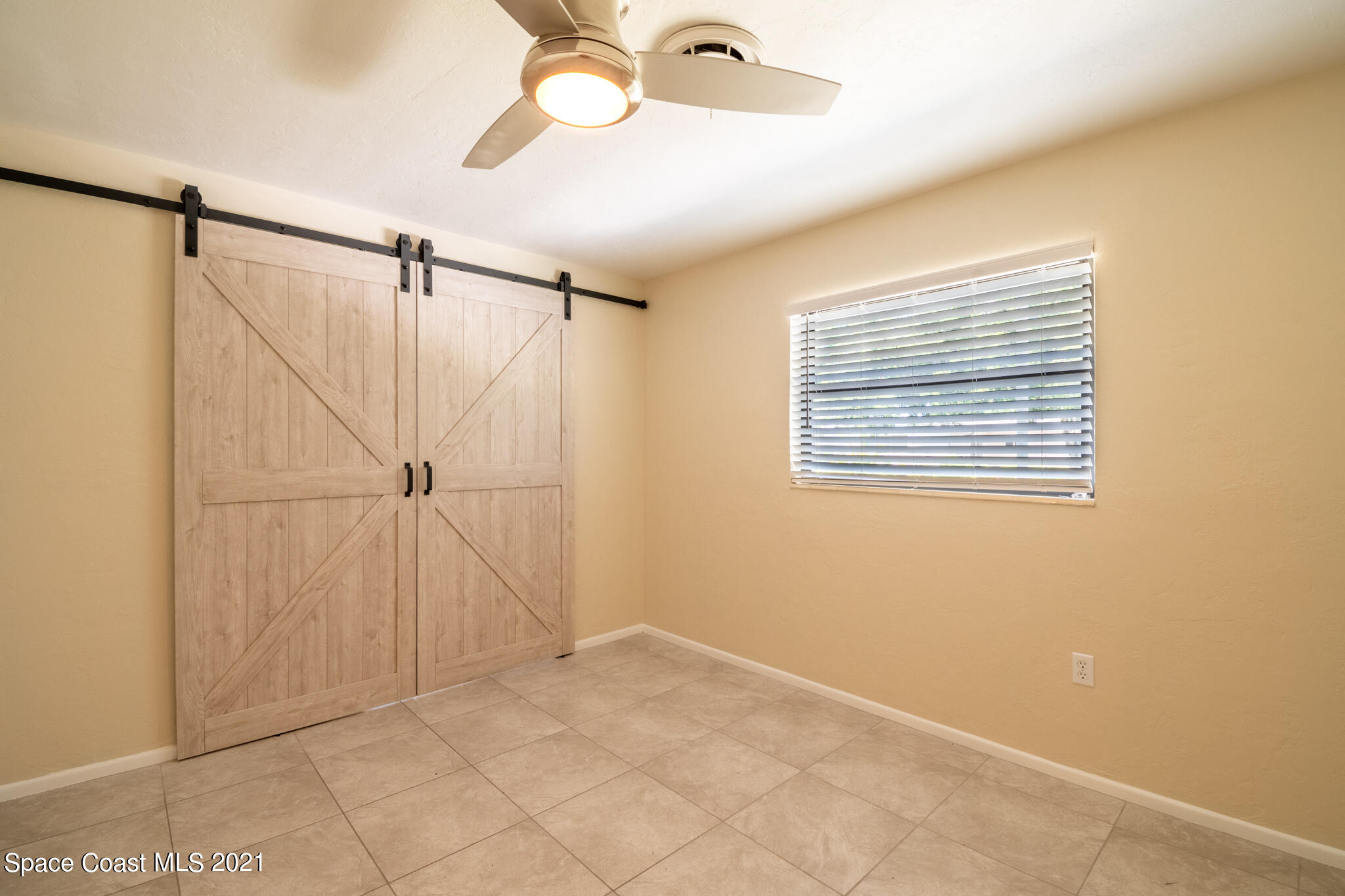 156 St George Road West Melbourne, FL 32904 - Photo 9 of 20 DSC_3384-HDR