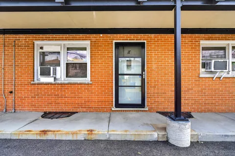 $230,000 | 4730 North Kenneth Avenue, Unit 1E, Chicago, IL 60630