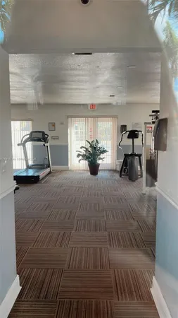 $1,900 | 4920 Northwest 79th Avenue, Unit 205, Doral, FL 33166