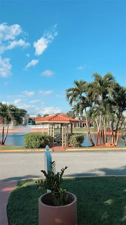 $1,900 | 4920 Northwest 79th Avenue, Unit 205, Doral, FL 33166