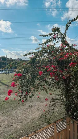 a view of a interior area