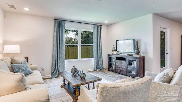 $299,900 | 9735 Dutton Lane, Milton, FL 32583