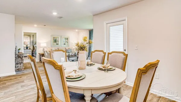 $299,900 | 9735 Dutton Lane, Milton, FL 32583