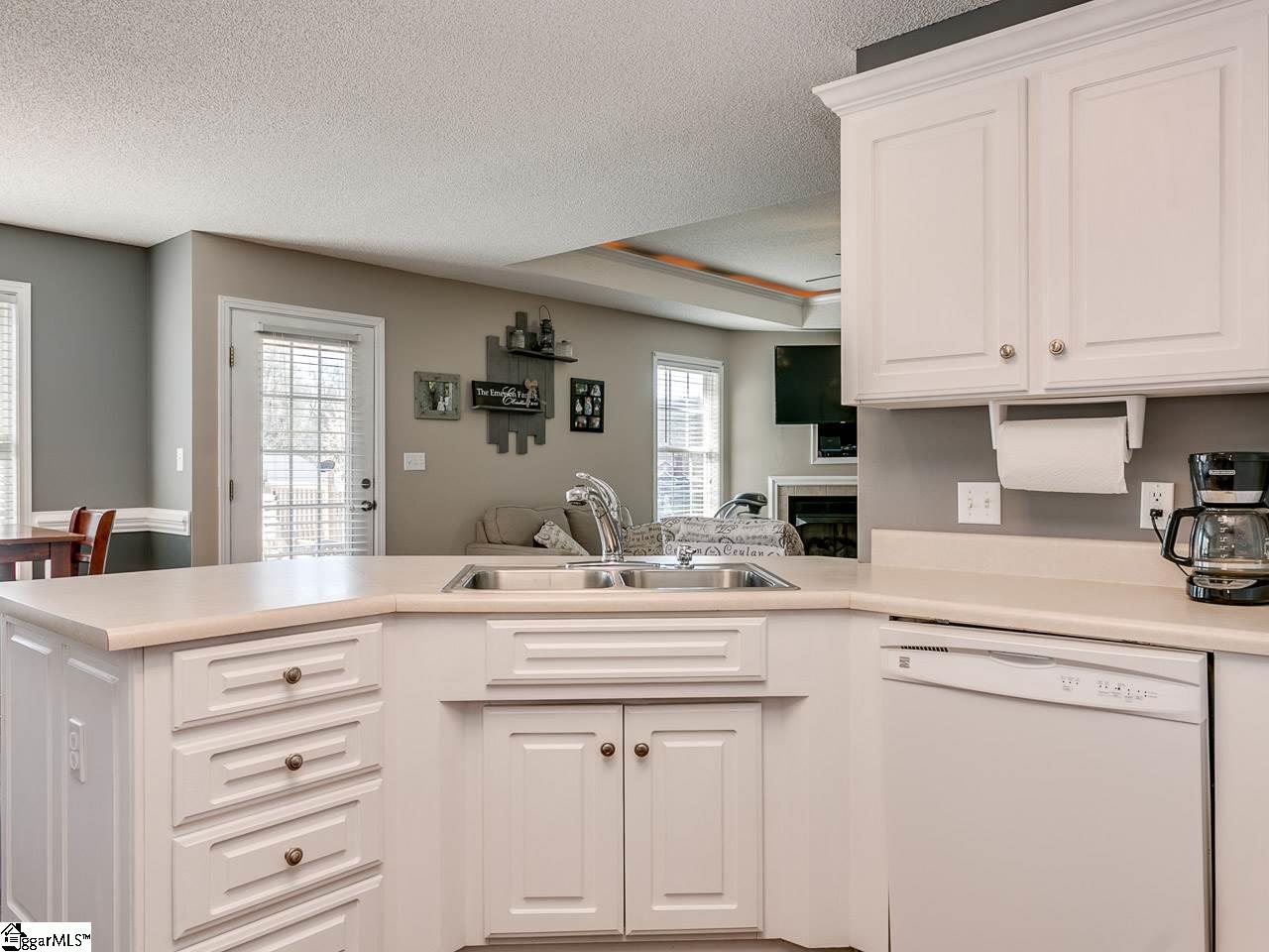 130 Summit Ridge Drive Boiling Springs, SC 29316 - Photo 13 of 35 Gallery Image 13