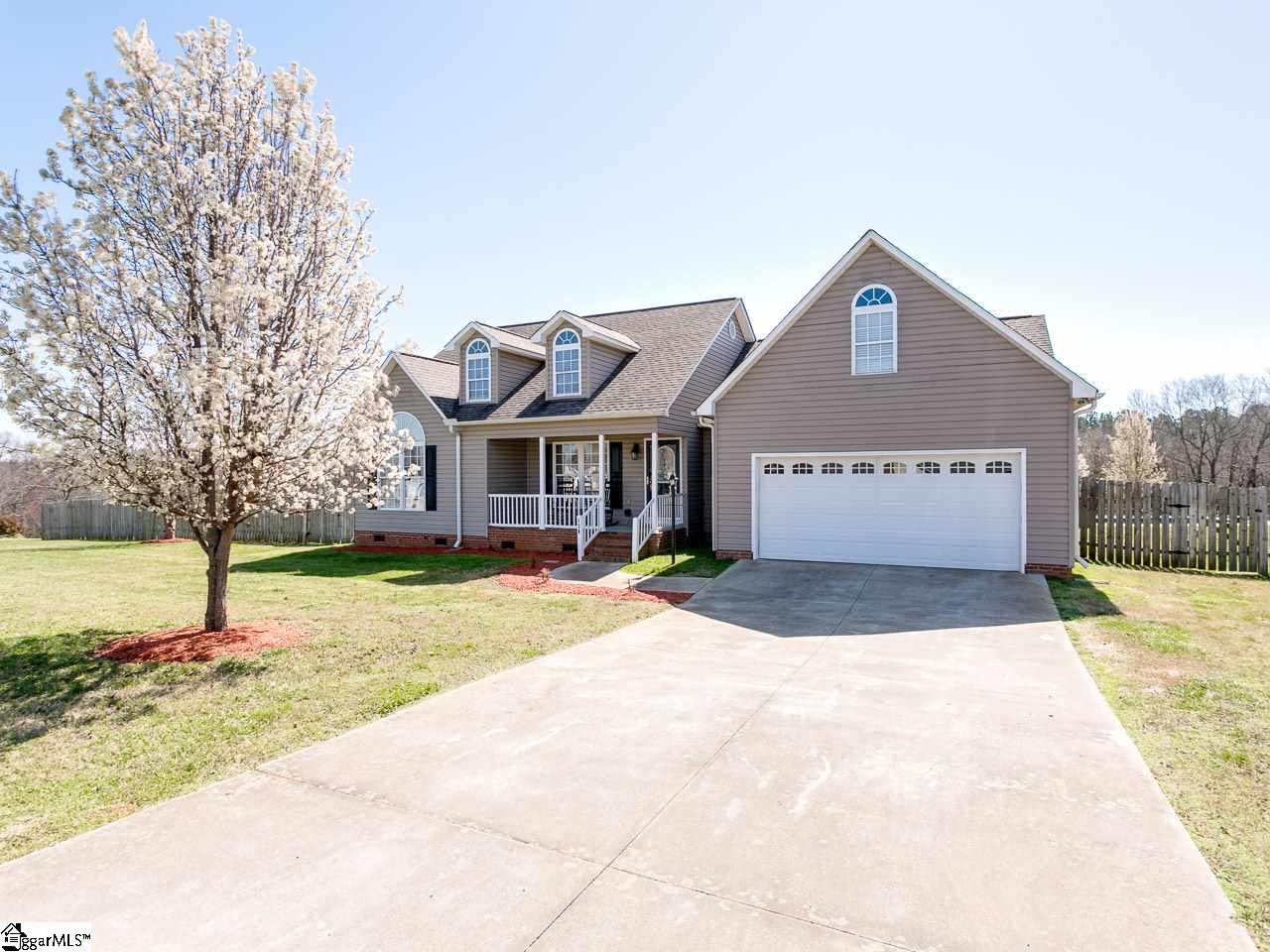130 Summit Ridge Drive Boiling Springs, SC 29316 - Photo 3 of 35 Gallery Image 3