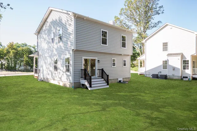 $849,999 | 2 Gail-grace Court, Copiague, NY 11726