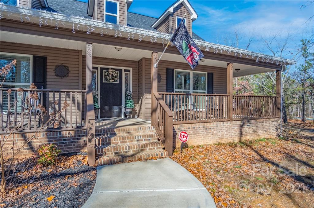 555 Rowells Road Catawba, SC 29704 - Photo 2 of 41 Gallery Image 2
