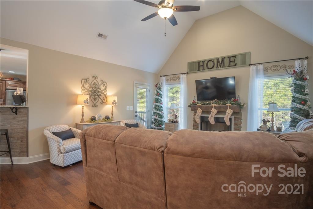 555 Rowells Road Catawba, SC 29704 - Photo 6 of 41 Gallery Image 6