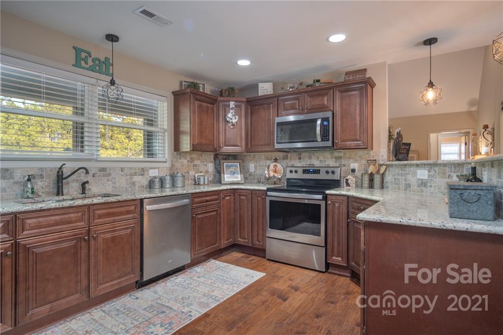 555 Rowells Road Catawba, SC 29704 - Photo 9 of 41 Gallery Image 9