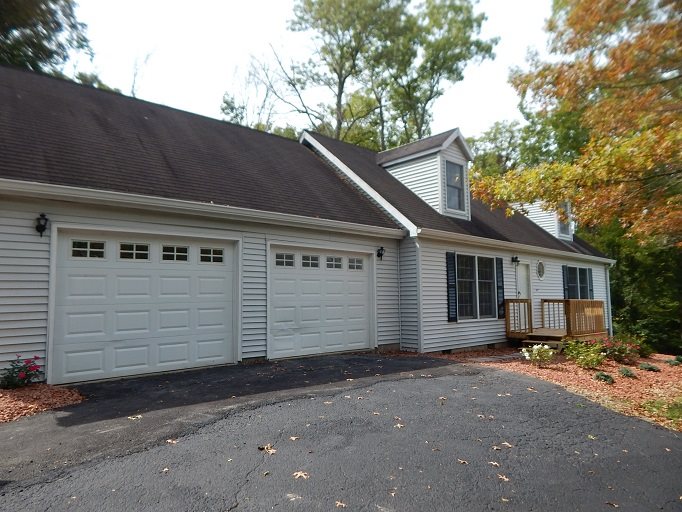 228 Pinhook Road Bedford, IN 47421 - Photo 2 of 25