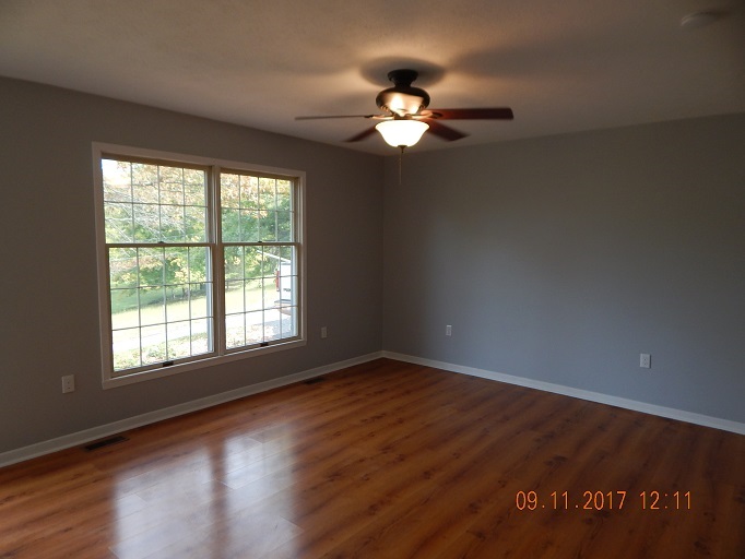 228 Pinhook Road Bedford, IN 47421 - Photo 7 of 25