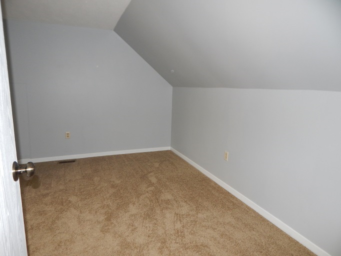 228 Pinhook Road Bedford, IN 47421 - Photo 10 of 25