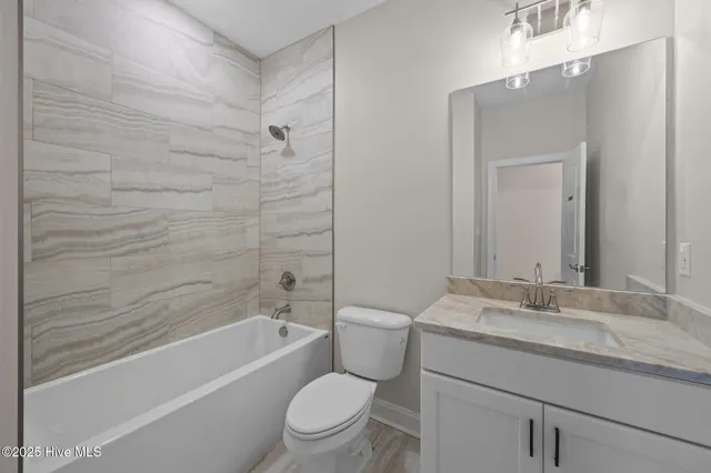 $549,900 | 317 Taylorwood Drive, Beaufort, NC 28516