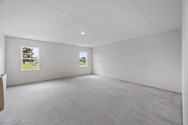 $549,900 | 317 Taylorwood Drive, Beaufort, NC 28516