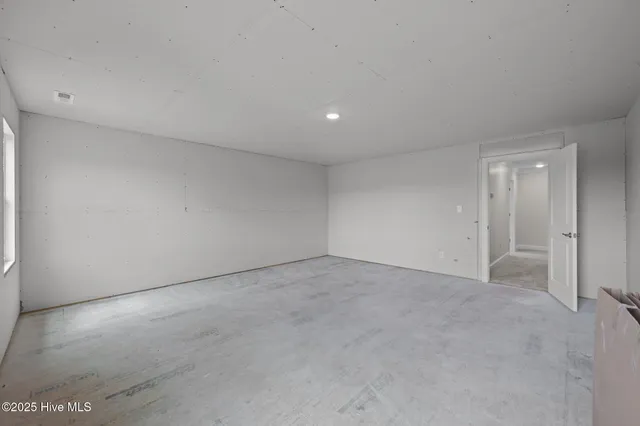 $549,900 | 317 Taylorwood Drive, Beaufort, NC 28516