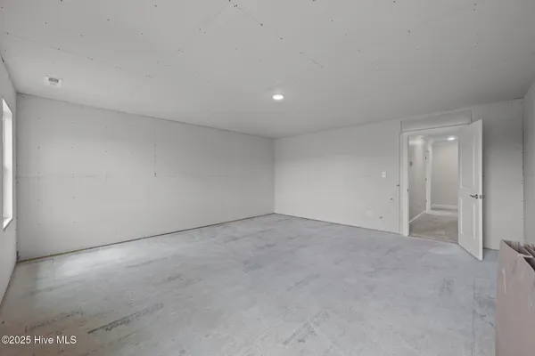$524,900 | 317 Taylorwood Drive, Beaufort, NC 28516