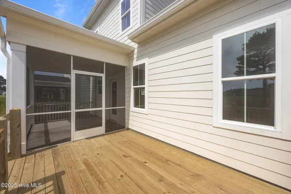 $524,900 | 317 Taylorwood Drive, Beaufort, NC 28516