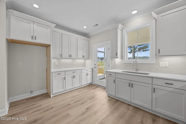 $549,900 | 317 Taylorwood Drive, Beaufort, NC 28516