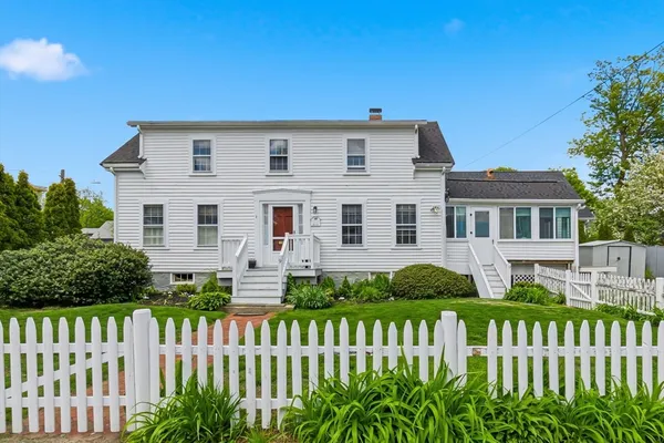 $757,000 | 9 Mt Vernon Street, Marblehead, MA 01945