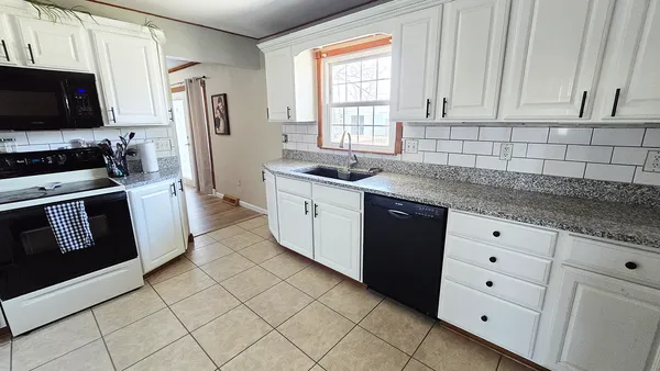 $149,900 | 412 Sunset Drive, Centralia, IL 62801
