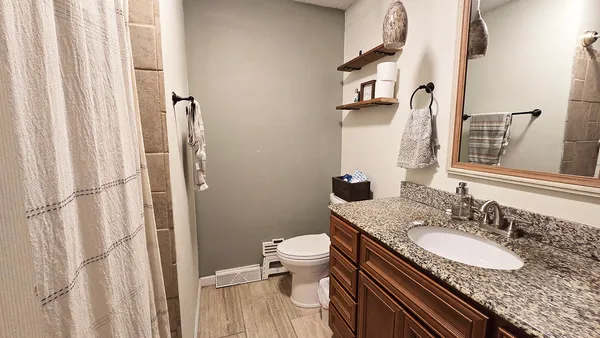 $149,900 | 412 Sunset Drive, Centralia, IL 62801