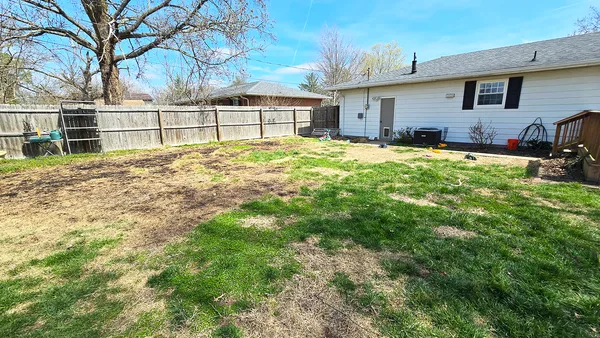 $149,900 | 412 Sunset Drive, Centralia, IL 62801