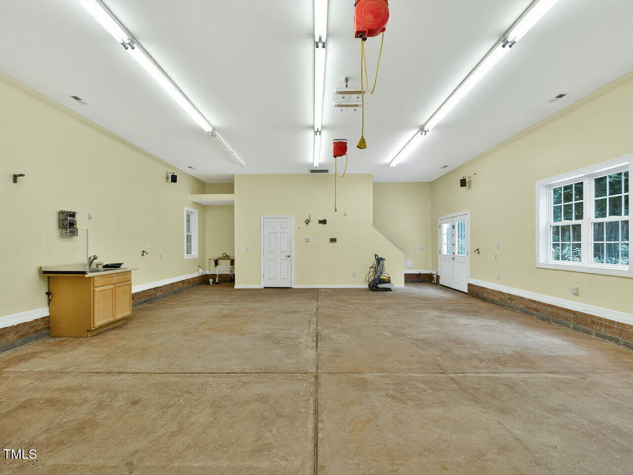 2129 Beneventum Court Raleigh, NC 27606 - Photo 47 of 96 046-1280x960-photo