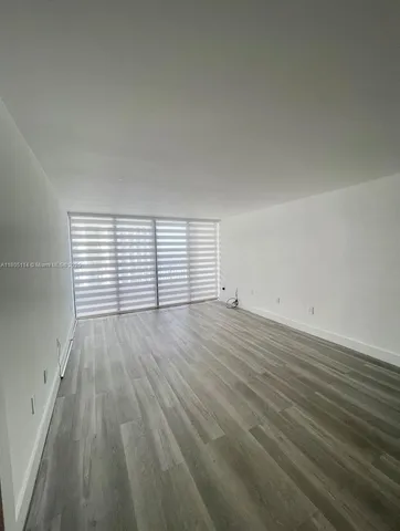 $2,400 | 555 Northeast 15th Street, Unit 16F, Miami, FL 33132