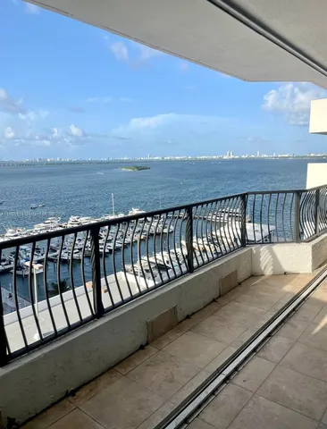 $2,400 | 555 Northeast 15th Street, Unit 16F, Miami, FL 33132