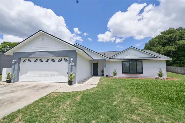 $310,000 | 119 Ridgecrest Drive, Eustis, FL 32726