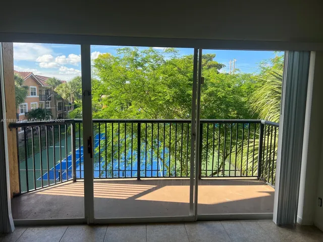 $253,000 | 8821 Wiles Road, Unit 306, Coral Springs, FL 33067