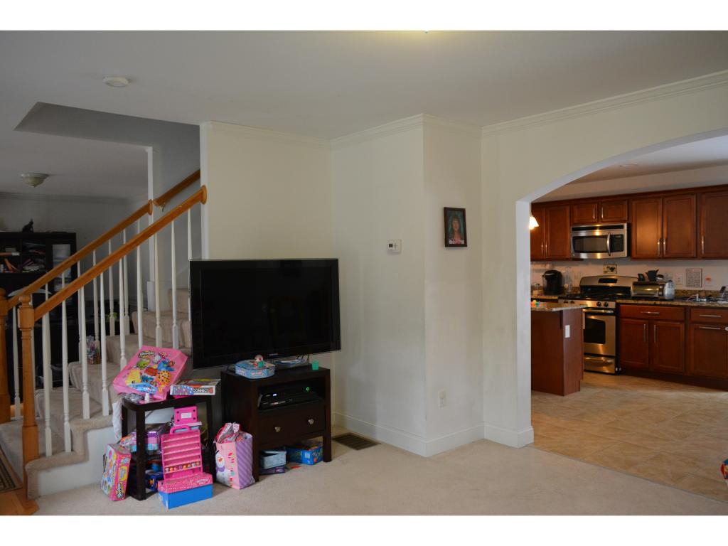 2 Hammar Road Nashua, NH 03062 - Photo 9 of 27