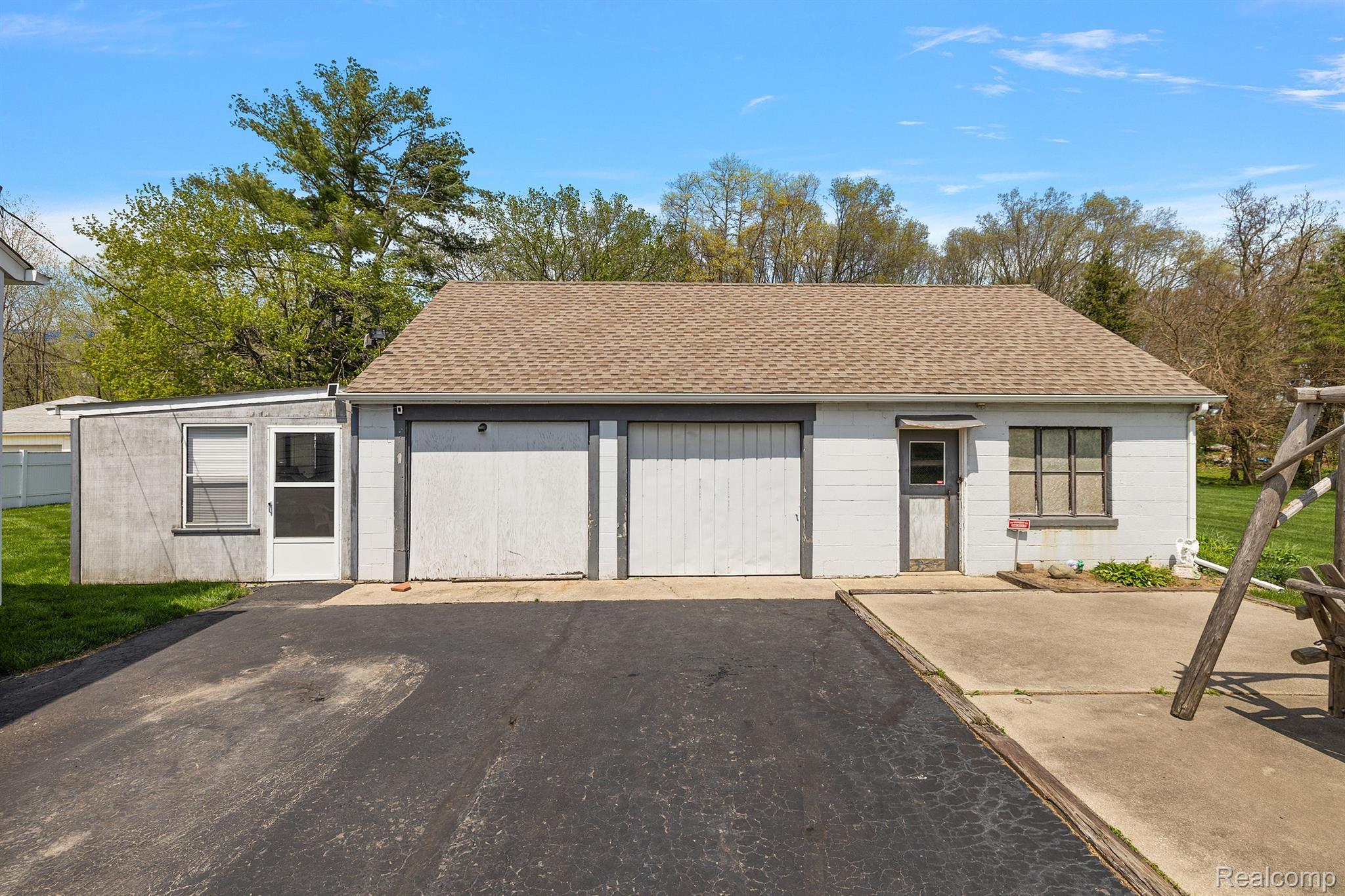 33326 Willow Road New Boston, MI 48164 - Photo 41 of 54 Gallery Image 41
