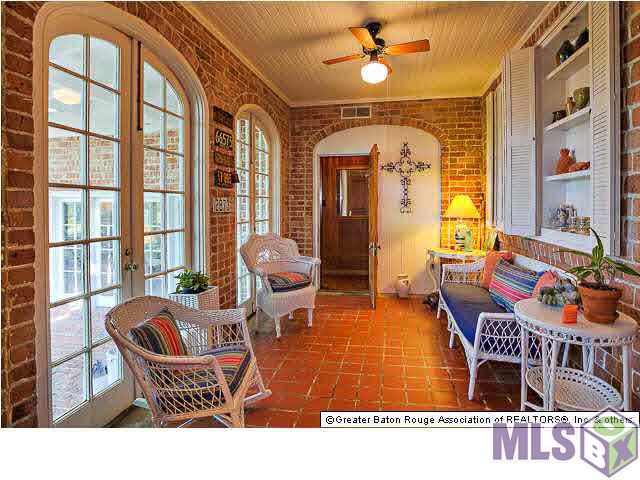 4150 Perkins Road Baton Rouge, LA 70808 - Photo 16 of 31 Sunroom was the original front porch