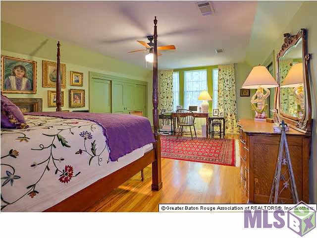 4150 Perkins Road Baton Rouge, LA 70808 - Photo 23 of 31 Upstairs Bedroom 2